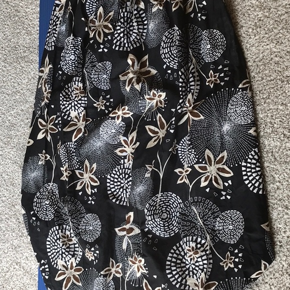 Halter dress - Picture 6 of 7